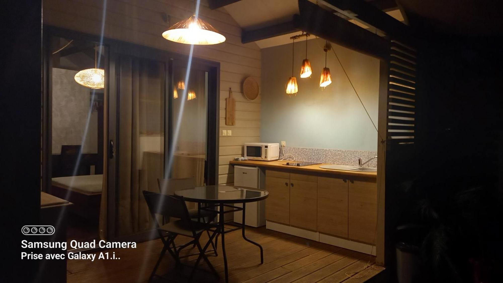 Le Latanier Bleu Apartment ลาซาลีน เลอแบ็ง ภายนอก รูปภาพ
